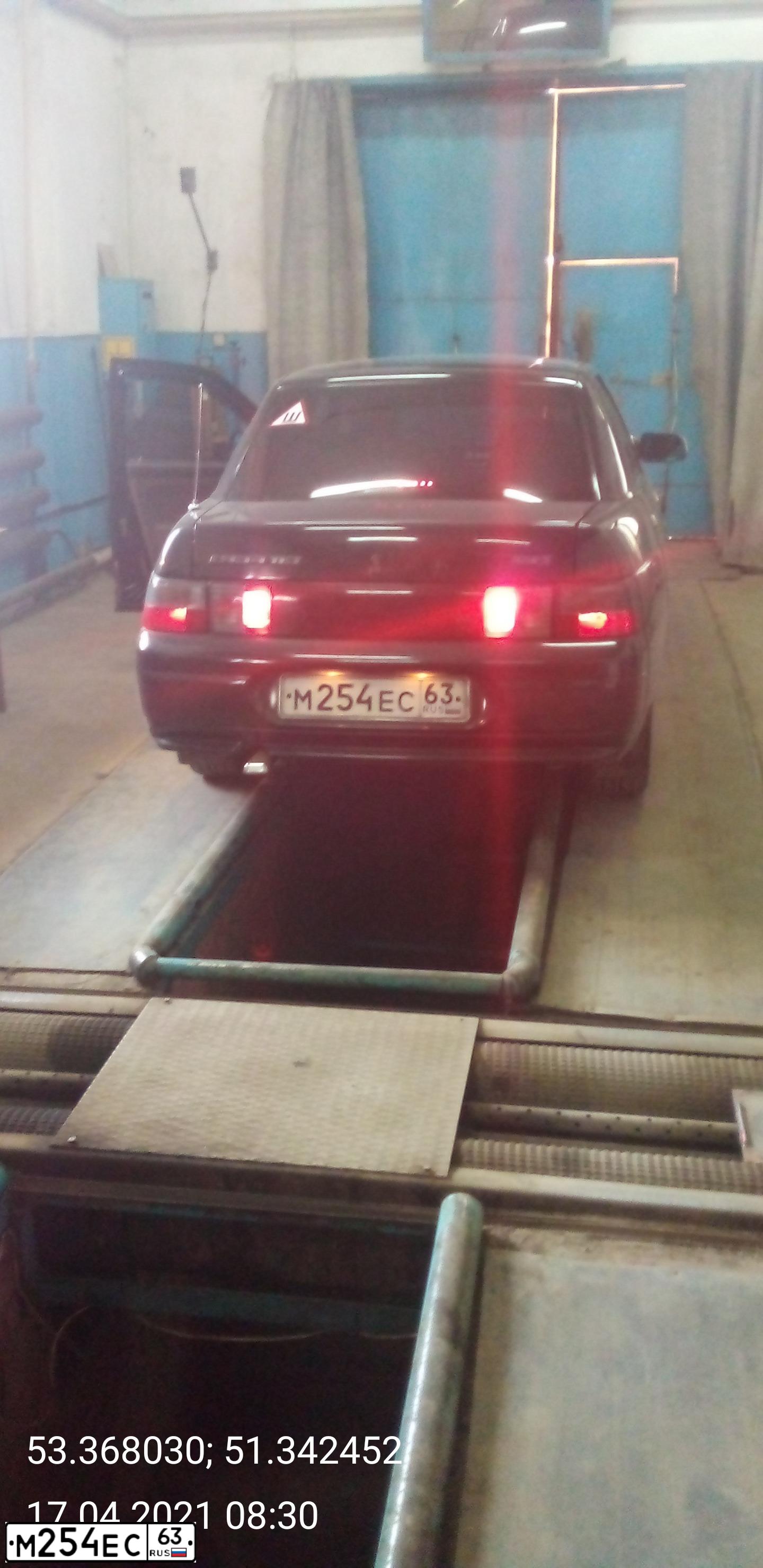 Фото автомобиля LADA 2110, 2005 — госномер М254ЕС63. Цвет: ГРАФИТОВЫЙ МЕТАЛЛИК