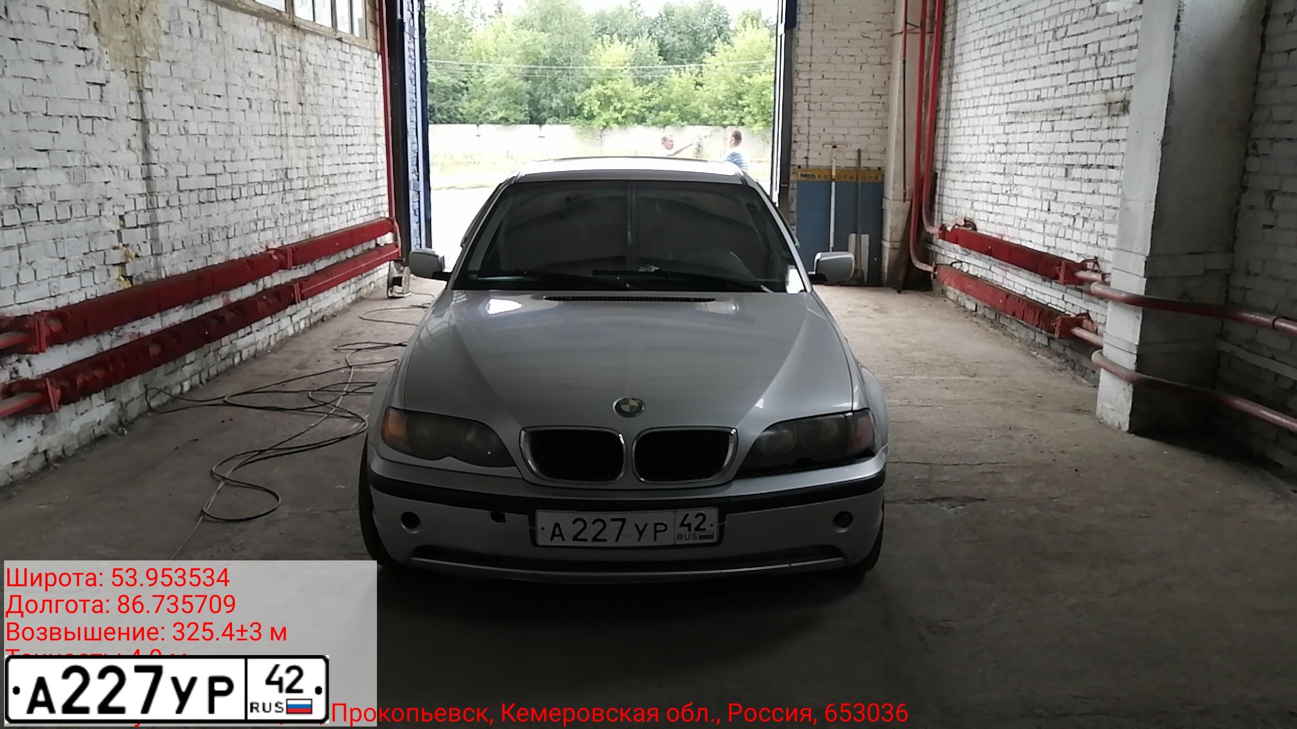 Фото автомобиля BMW 316I, 2004 — госномер В965ОЕ09. Цвет: СЕРЕБРИСТЫЙ