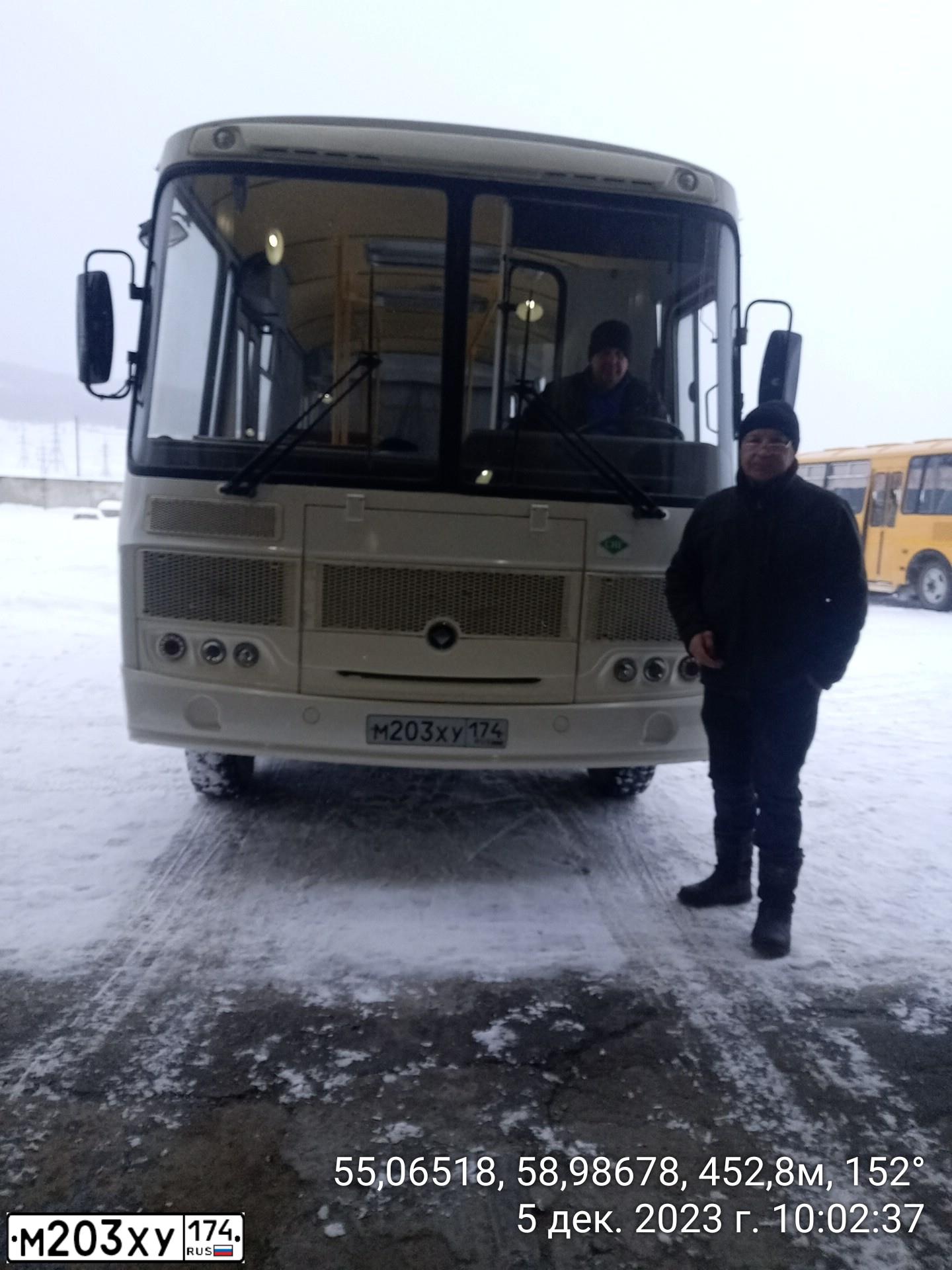 Фото автомобиля PAZ 3205, 2019 — госномер М203ХУ174. Цвет: БЕЛЫЙ