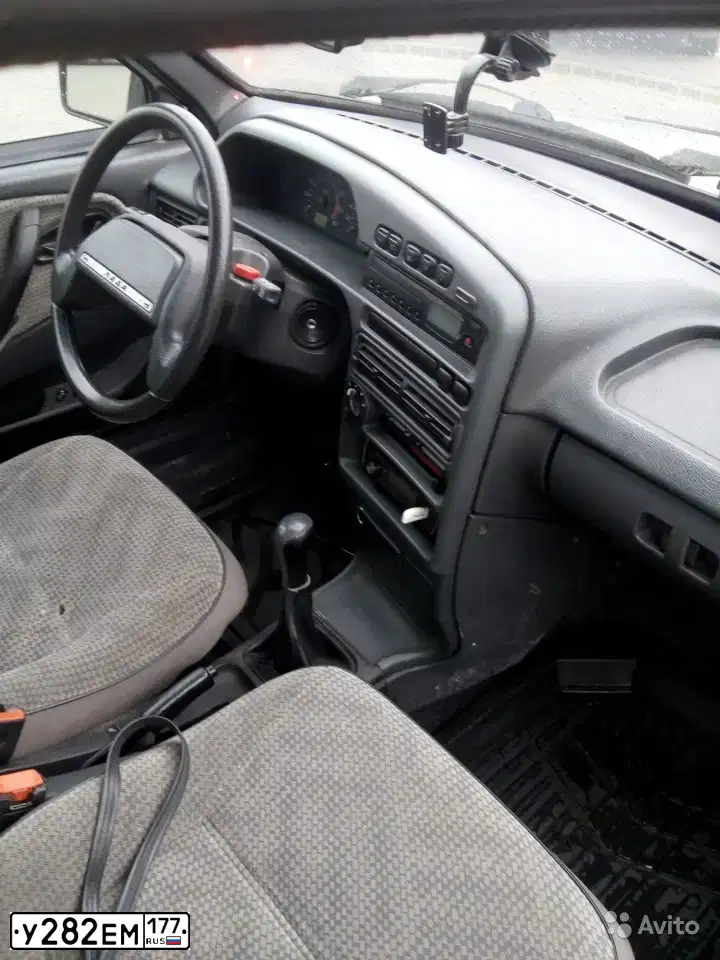 Фото автомобиля LADA 2114 SAMARA, 2006 — госномер У282ЕМ177. Цвет: СВЕТЛО-СЕРЕБРИСТЫЙ МЕТАЛЛ