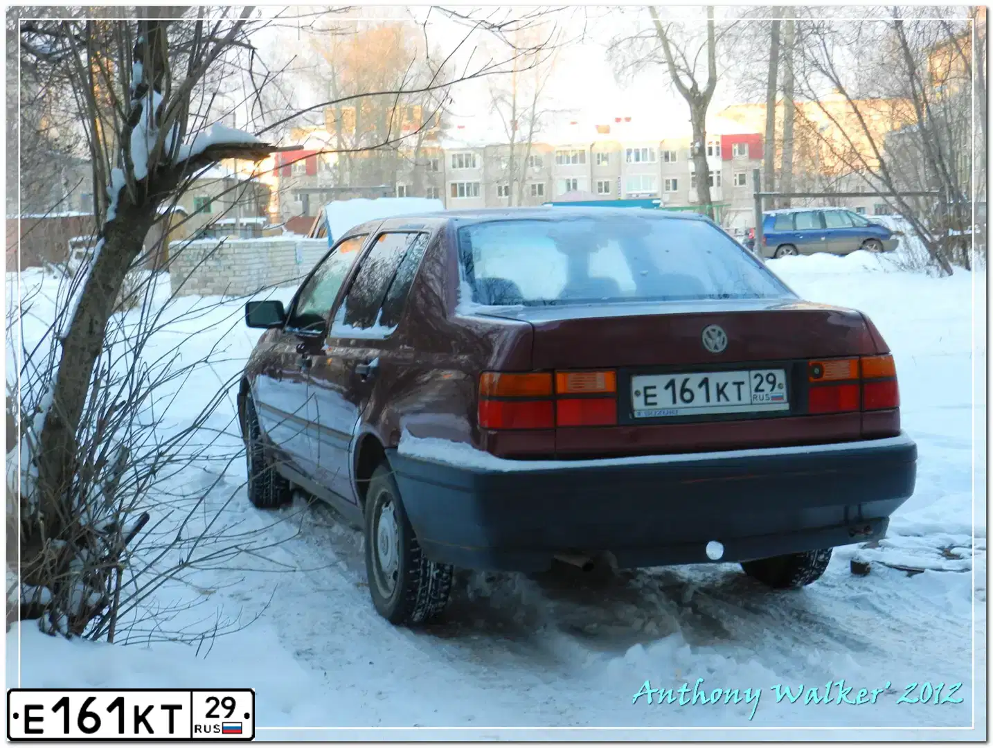 Фото автомобиля VOLKSWAGEN VENTO, 1992 — госномер Е161КТ29