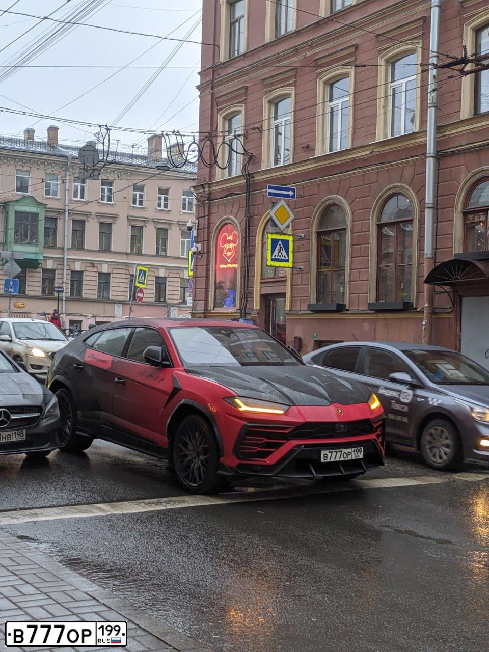 Фото автомобиля IZH 2126, 2003 — госномер О726ЕС797. Цвет: Темно-зеленый