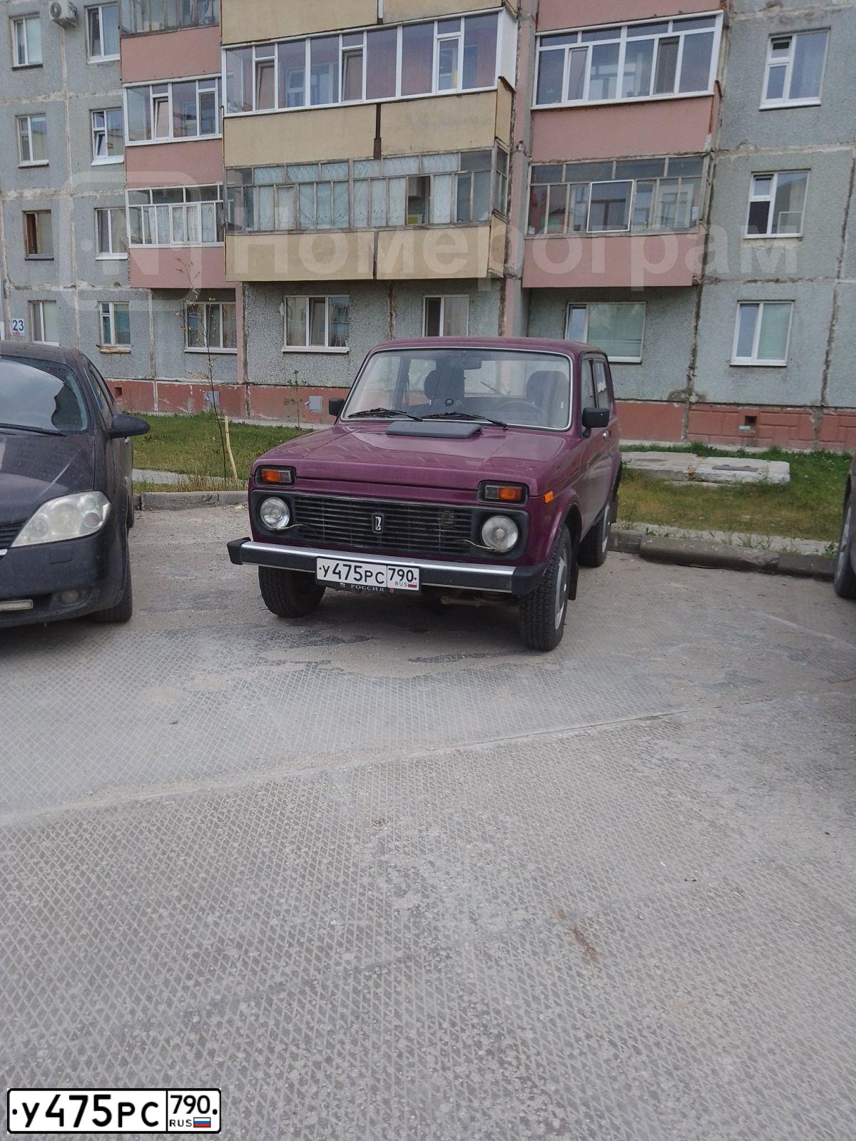 Фото автомобиля LADA 2121 NIVA, 2001 — госномер У475РС790. Цвет: ЯРКО-ФИОЛЕТОВЫЙ