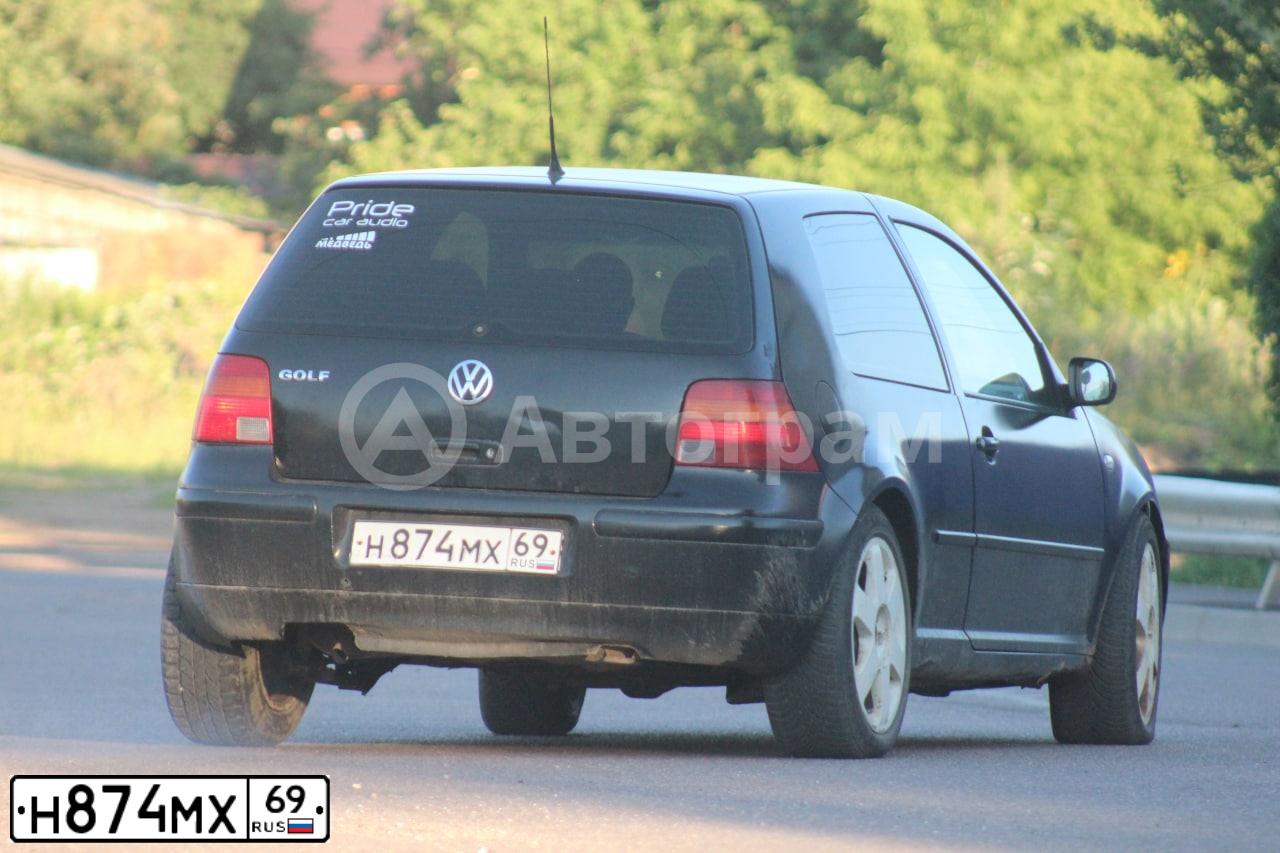 Фото автомобиля VOLKSWAGEN GOLF, 2001 — госномер Н874МХ69. Цвет: ЧЕРНЫЙ