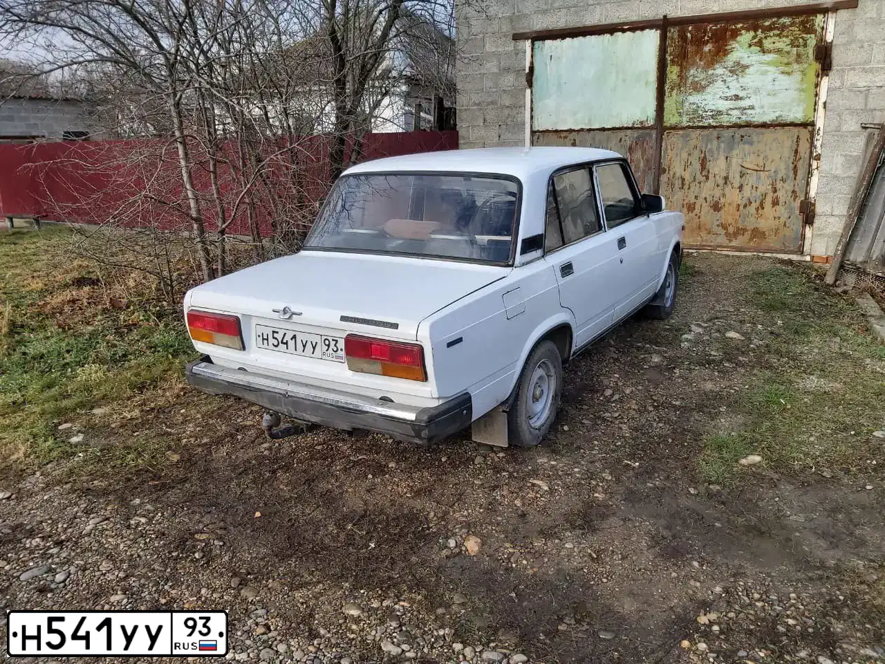 Фото автомобиля LADA 2107 LADA, 1998 — госномер Н541УУ93. Цвет: ЯРКО-БЕЛЫЙ