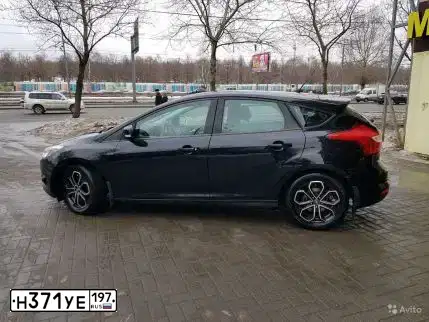 Фото автомобиля FORD FOCUS, 2012 — госномер С607ЕВ181. Цвет: ЧЕРНЫЙ