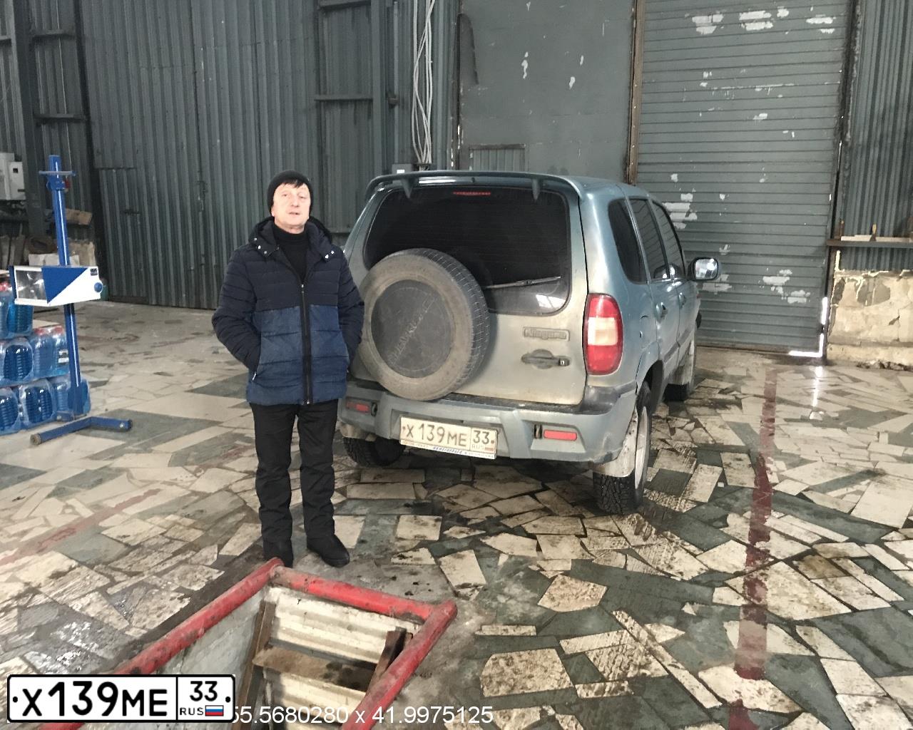 Фото автомобиля CHEVROLET NIVA, 2006 — госномер Н532СА33. Цвет: СЕРО-ЗЕЛЕНЫЙ МЕТАЛЛИК