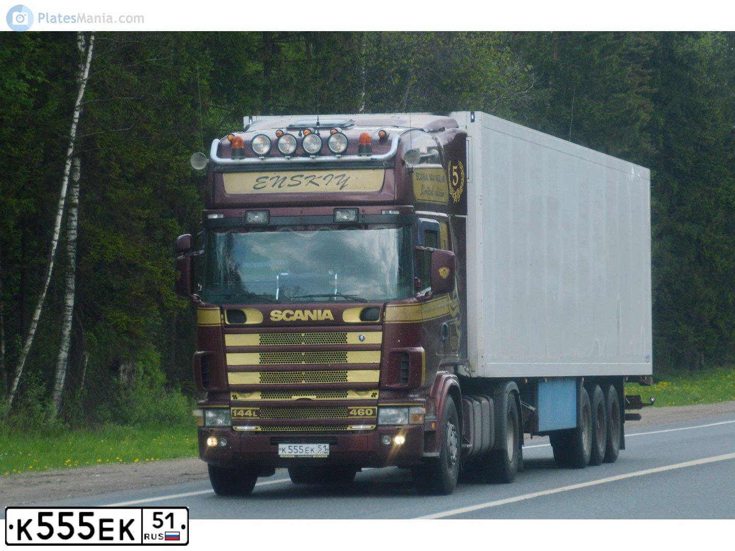 Фото автомобиля SCANIA A SERIE R 4X2, 1999 — госномер К555ЕК51. Цвет: ВИШНЕВЫЙ