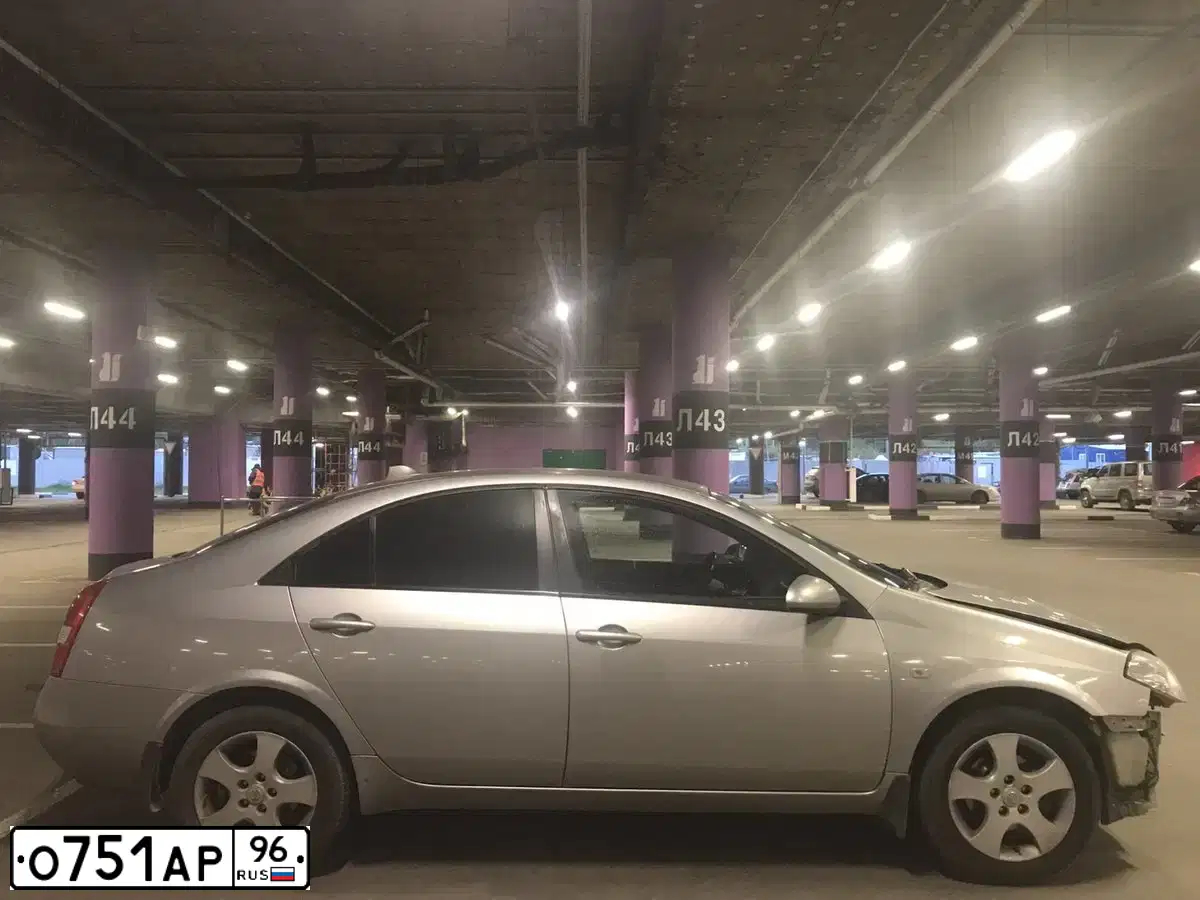 Фото автомобиля NISSAN PRIMERA, 2006 — госномер О464ХА174. Цвет: СЕРЕБРИСТЫЙ