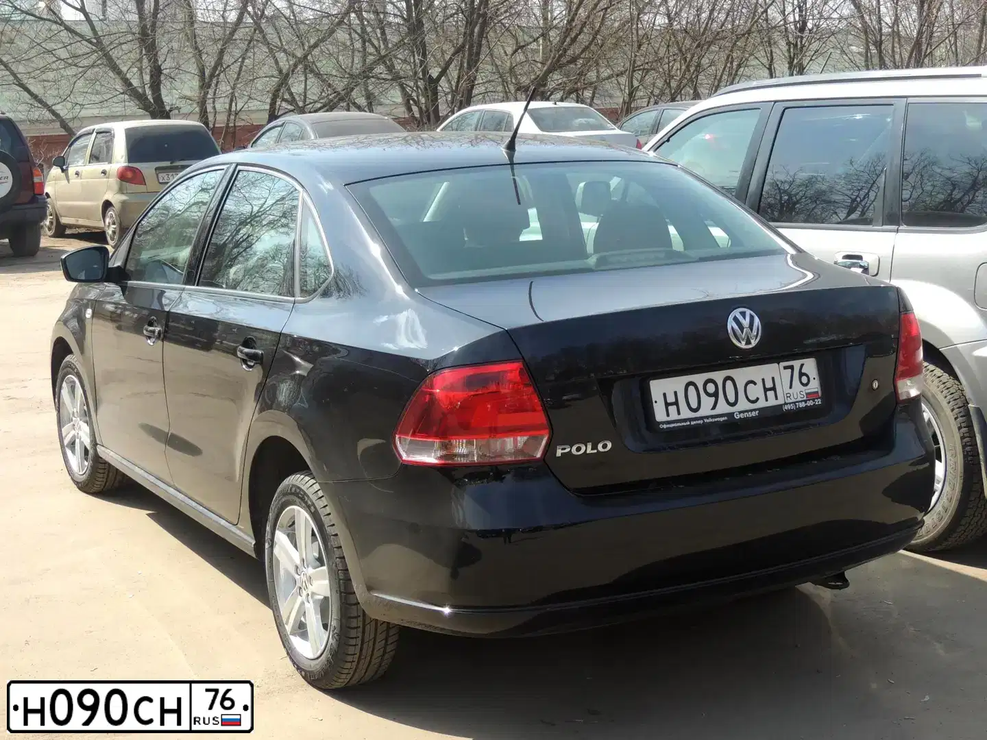 Фото автомобиля VOLKSWAGEN POLO, 2013 — госномер Р578ВВ44. Цвет: ЧЕРНЫЙ
