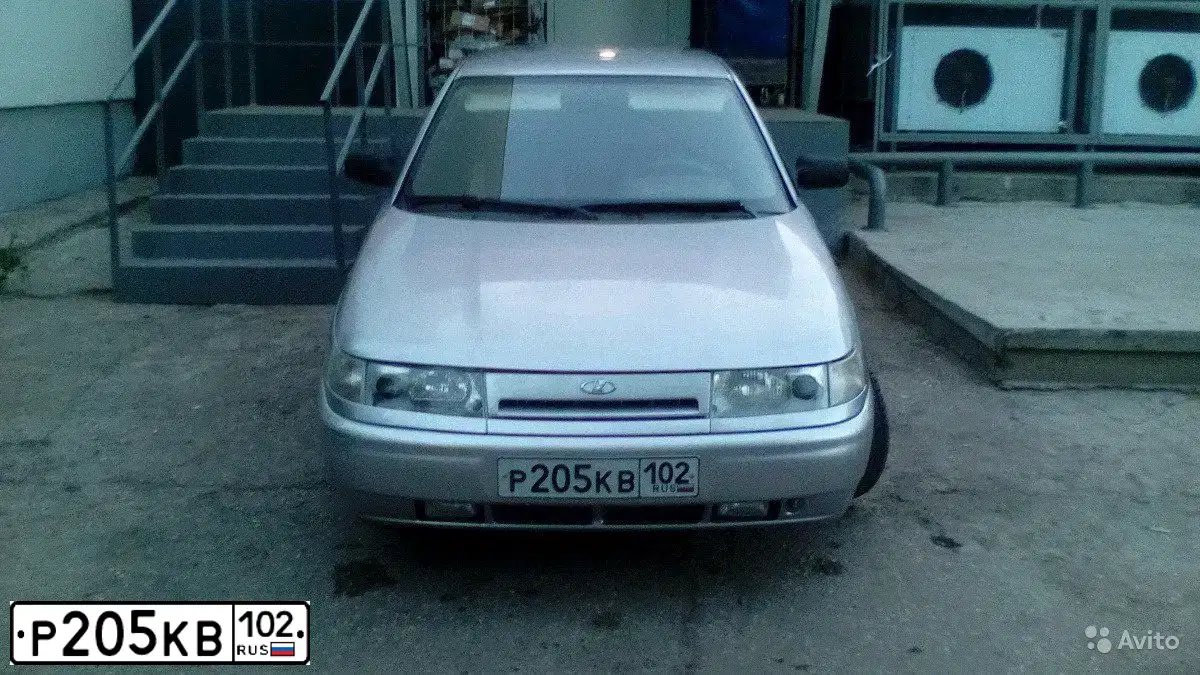 Фото автомобиля LADA 2110, 2003 — госномер Р205КВ102. Цвет: Светло-Серебристый металлик