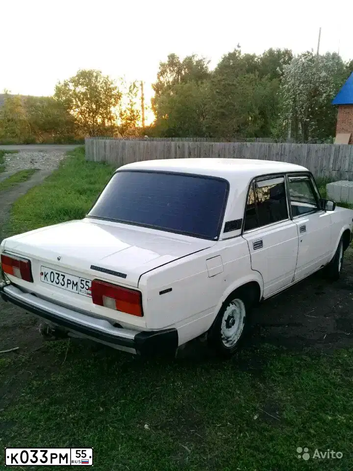 Фото автомобиля LADA 2105 LADA, 1997 — госномер К033РМ55. Цвет: САФАРИ