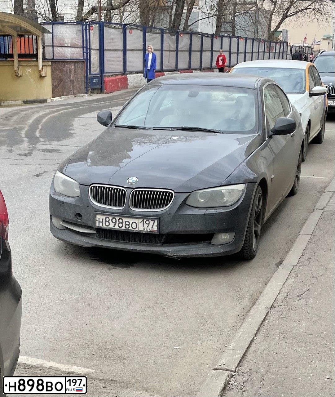 Фото автомобиля BMW 325I, 2010 — госномер А995ХВ33. Цвет: ЧЕРНЫЙ
