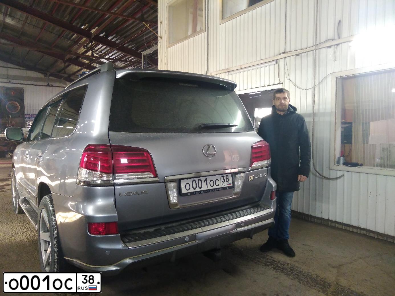 Фото автомобиля MERCEDES G-KLASSE, 2005 — госномер С534НУ138. Цвет: ЧЕРНЫЙ