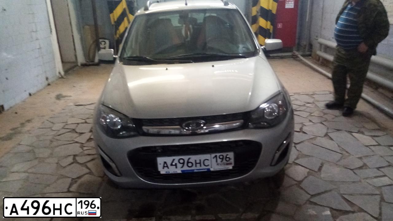 Фото автомобиля LADA 2194 KALINA, 2014 — госномер А496НС196. Цвет: СЕРЫЙ