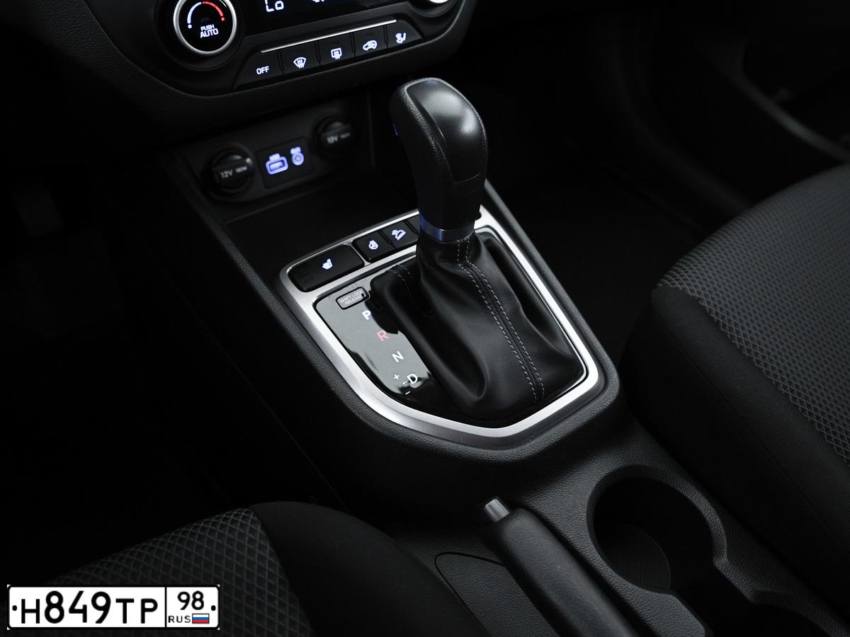 Фото автомобиля NISSAN QASHQAI, 2010 — госномер Р902КС60. Цвет: ЧЕРНЫЙ