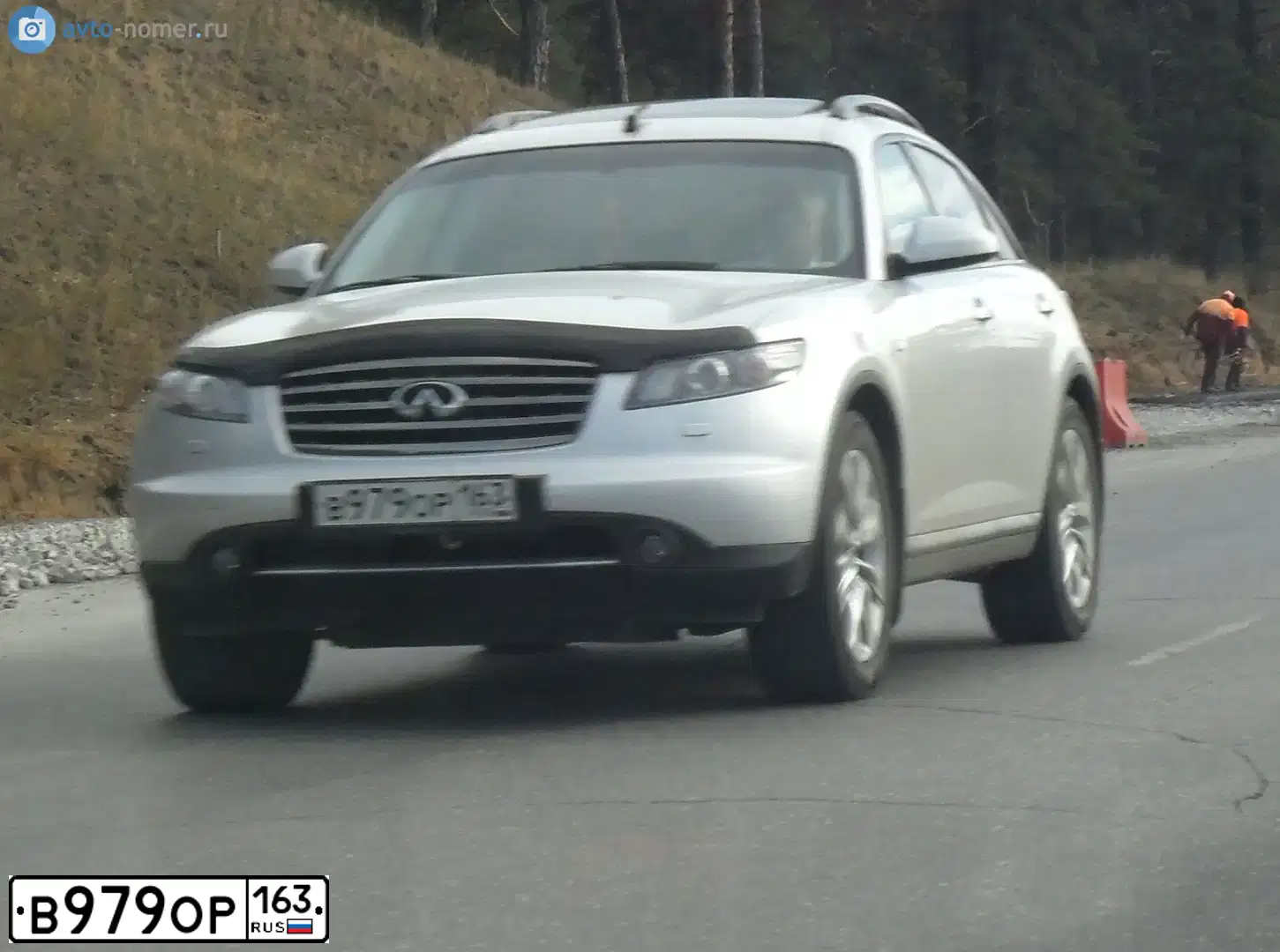 Фото автомобиля INFINITI QX70 /FX/, 2007 — госномер В979ОР163. Цвет: СЕРЕБРИСТЫЙ
