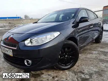 Фото автомобиля RENAULT FLUENCE, 2012 — госномер А580РМ174. Цвет: ТЕМНО-СЕРЫЙ
