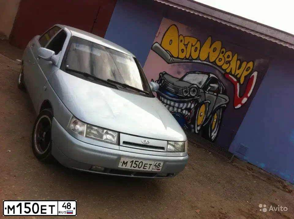 Фото автомобиля LADA 2110, 2002 — госномер У523ТО48. Цвет: СЕРЕБР.ГОЛУБОЙ