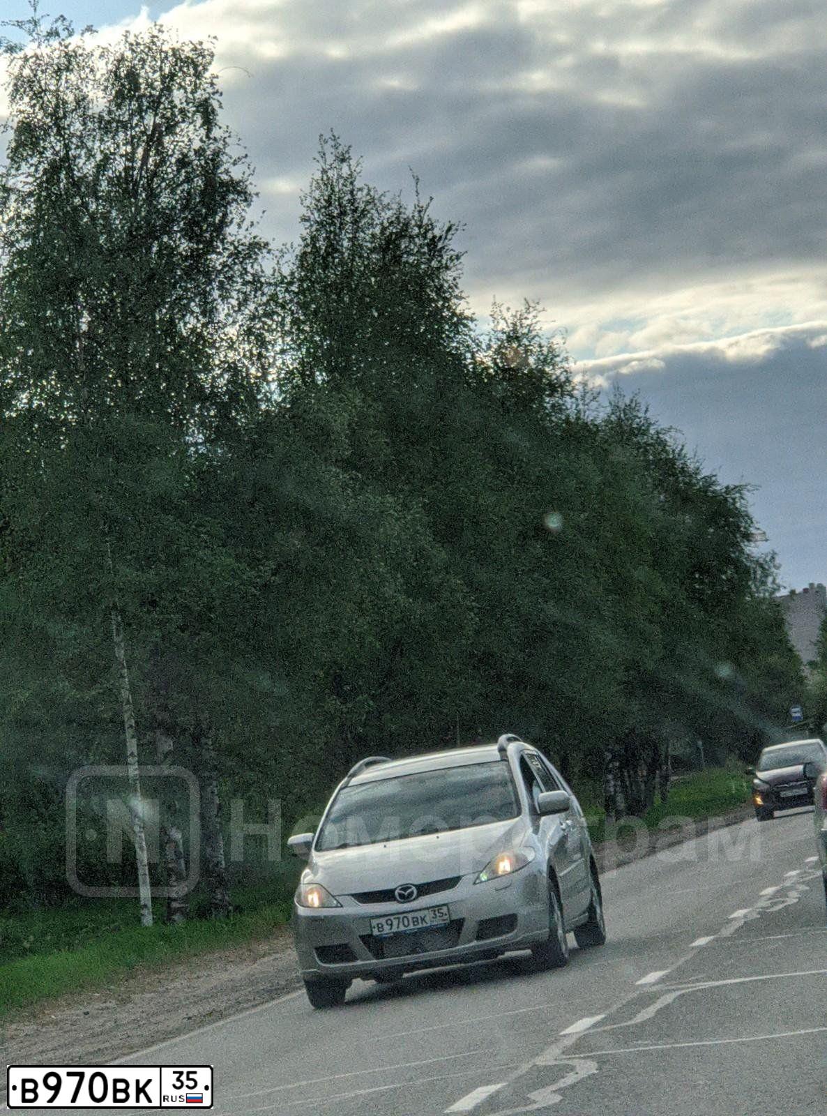 Фото автомобиля MAZDA 5, 2007 — госномер В970ВК35. Цвет: Серебристый