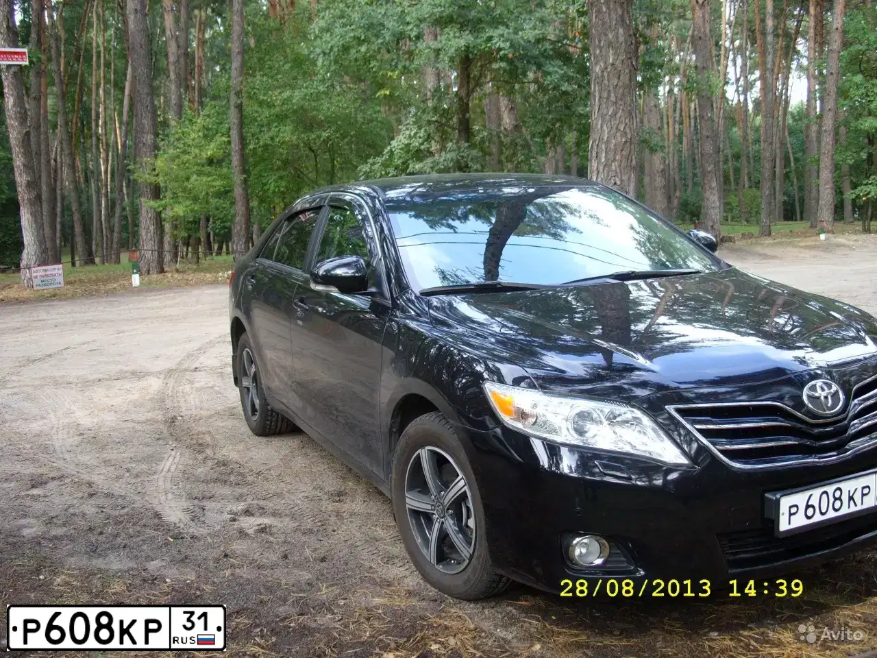 Фото автомобиля TOYOTA CAMRY, 2011 — госномер Р608КР31. Цвет: ЧЕРНЫЙ