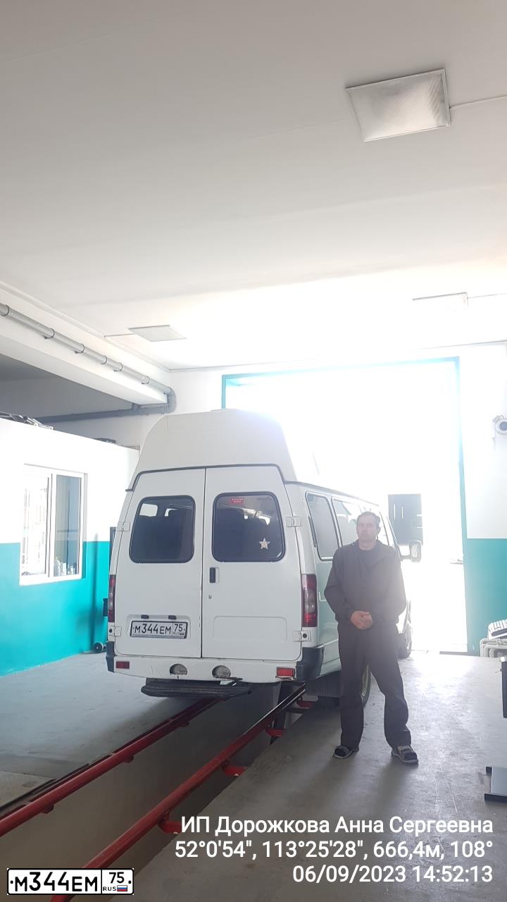 Фото автомобиля GAZ 3221 EL, 2013 — госномер М344ЕМ75. Цвет: БЕЛЫЙ
