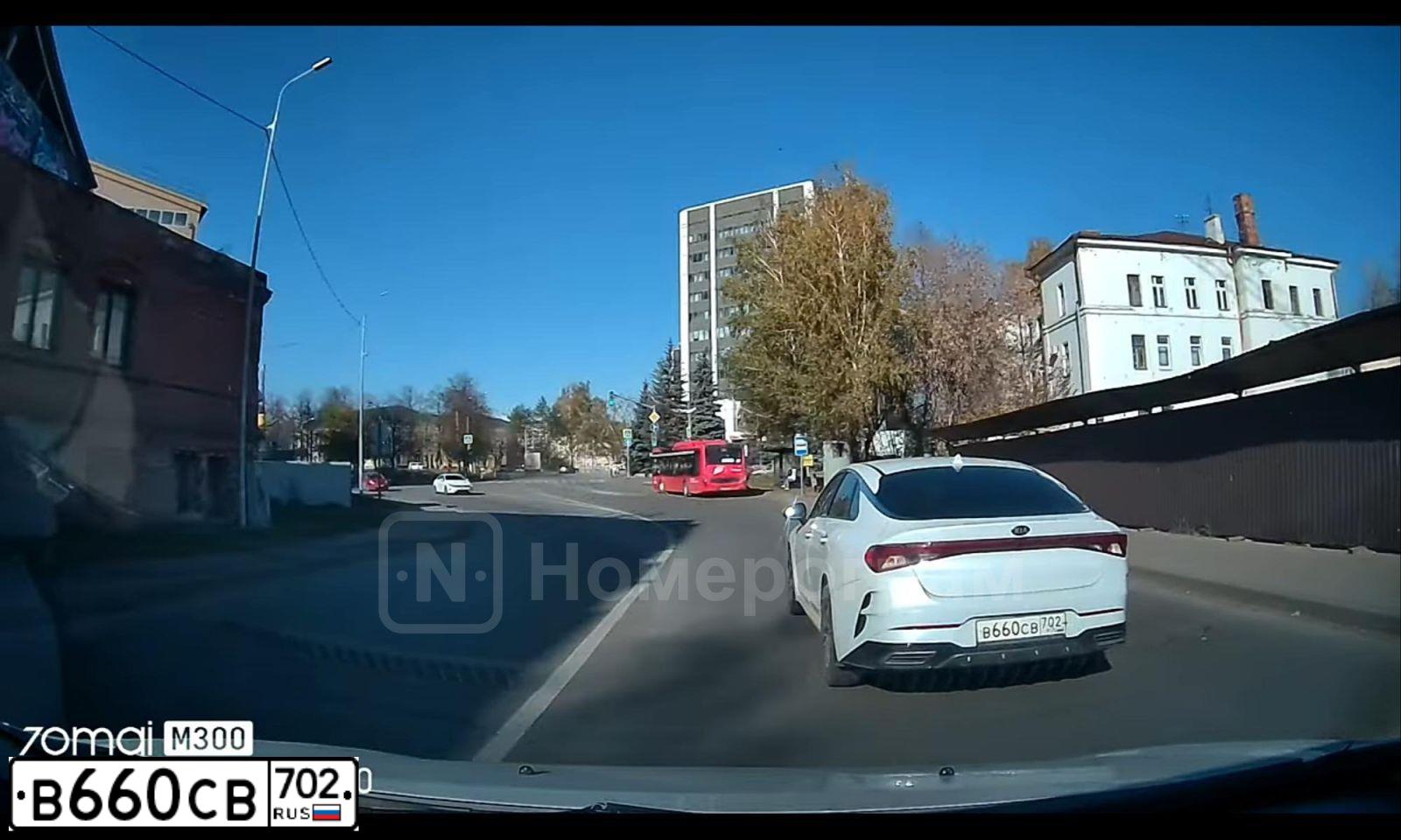 Фото автомобиля KIA K5, 2020 — госномер К070КВ716. Цвет: Белый