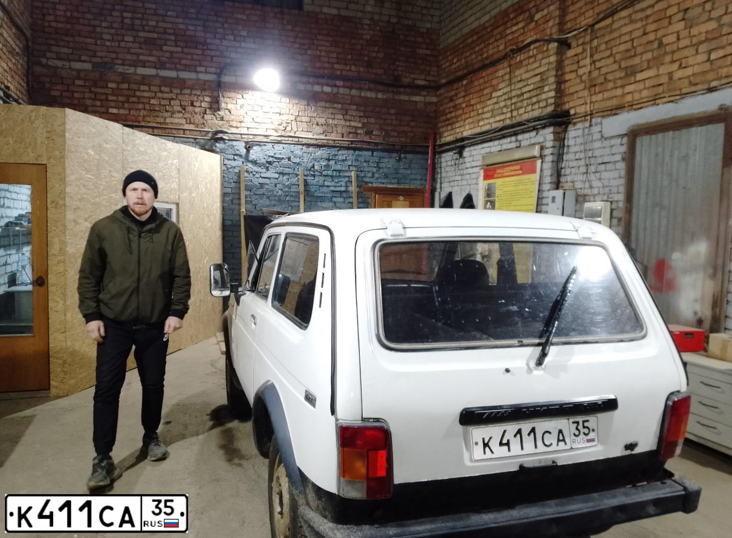 Фото автомобиля LADA 2121 NIVA, 1999 — госномер А007ТК35. Цвет: БЕЛЫЙ