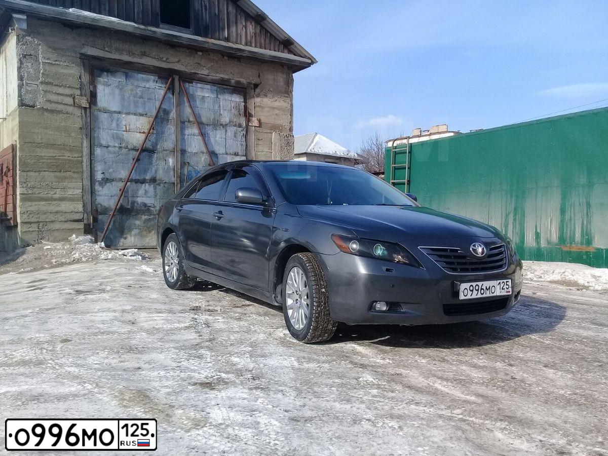 Фото автомобиля TOYOTA CAMRY, 2006 — госномер С396СВ125. Цвет: СЕРЫЙ