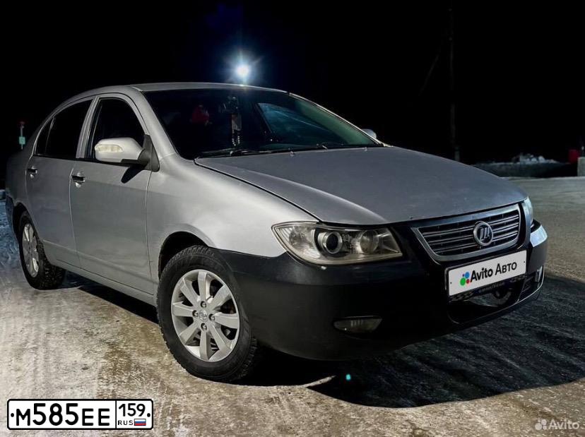 Фото автомобиля LIFAN SOLANO, 2012 — госномер М585ЕЕ159. Цвет: СЕРЕБРИСТЫЙ
