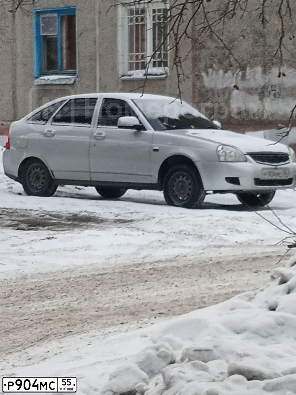 Фото автомобиля LADA 2172 PRIORA, 2010 — госномер Р904МС55. Цвет: СВЕТЛО-СЕРЕБРИСТЫЙ МЕТАЛЛ