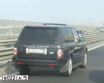 Фото автомобиля JEEP GRAND CHEROKEE, 2008 — госномер В022СА98. Цвет: ЧЕРНЫЙ