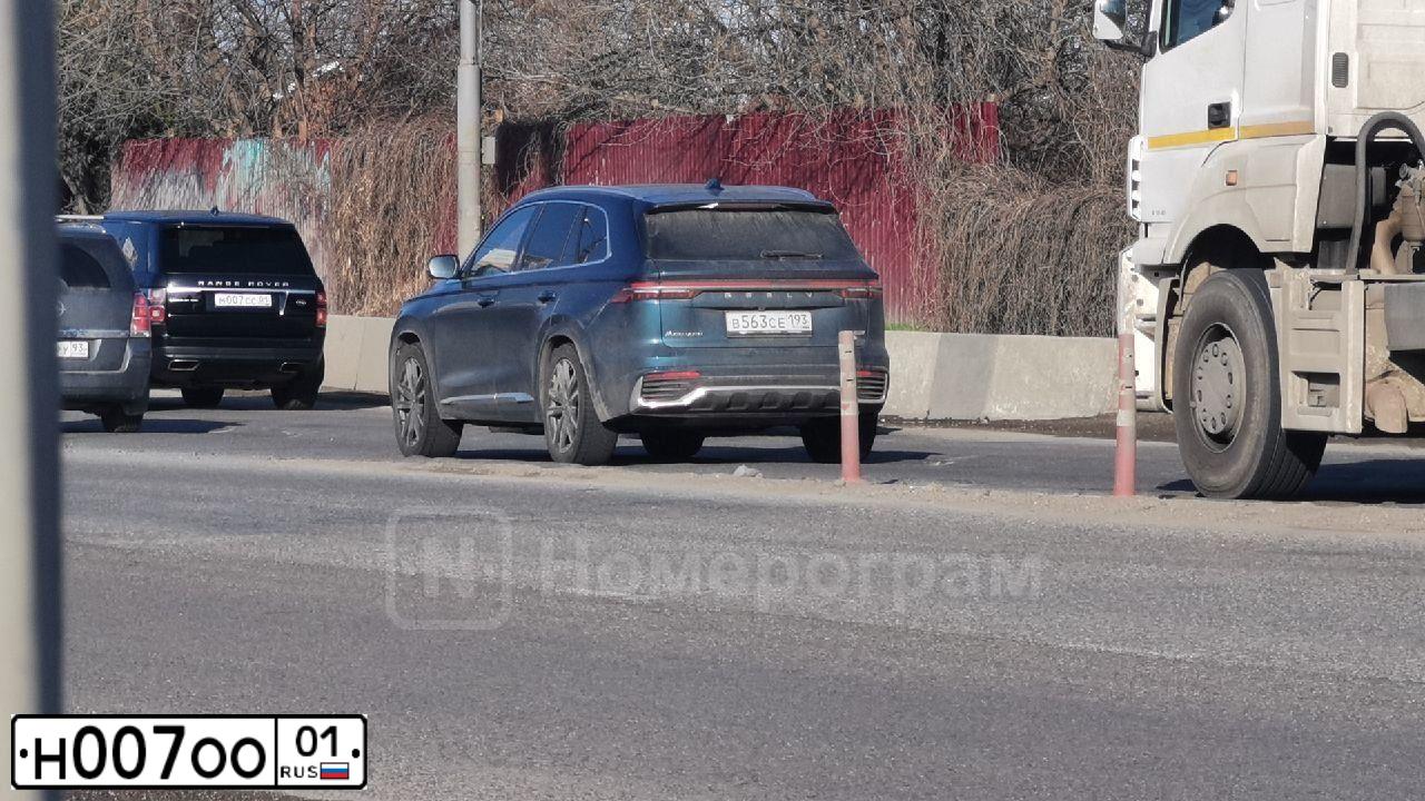 Фото автомобиля PORSCHE CAYENNE, 2010 — госномер О943ТА71. Цвет: ЧЕРНЫЙ