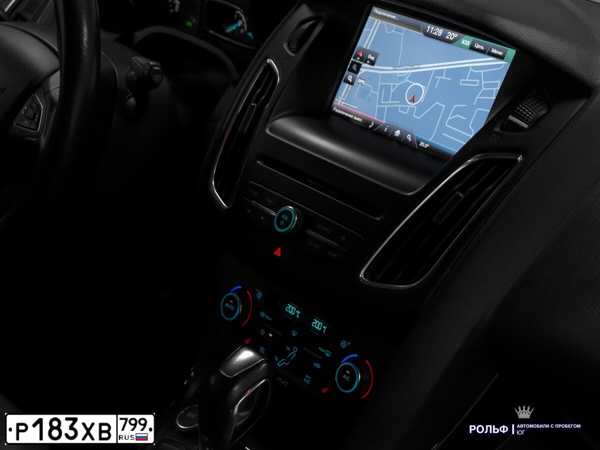 Фото автомобиля FORD FOCUS, 2015 — госномер О735КХ76. Цвет: ЧЕРНЫЙ