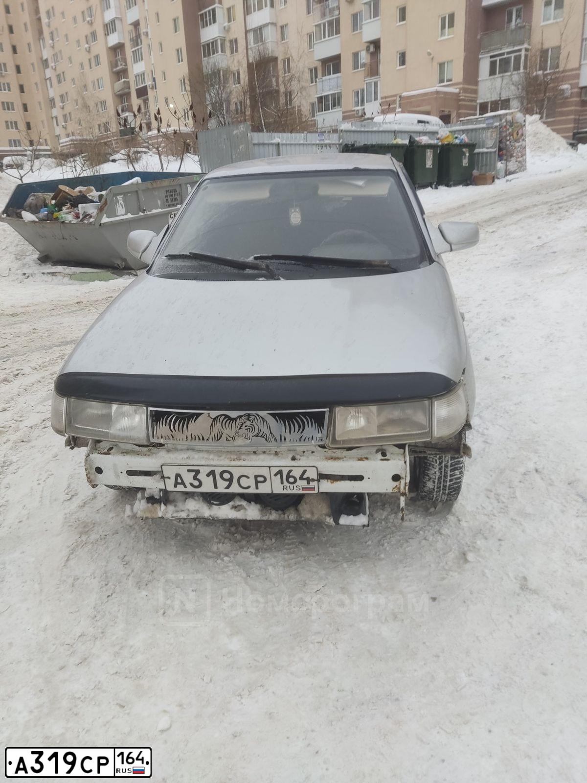 Фото автомобиля LADA 2110, 2003 — госномер А319СР164. Цвет: СВЕТЛО-СЕРЕБРИСТЫЙ  МЕТАЛЛИК