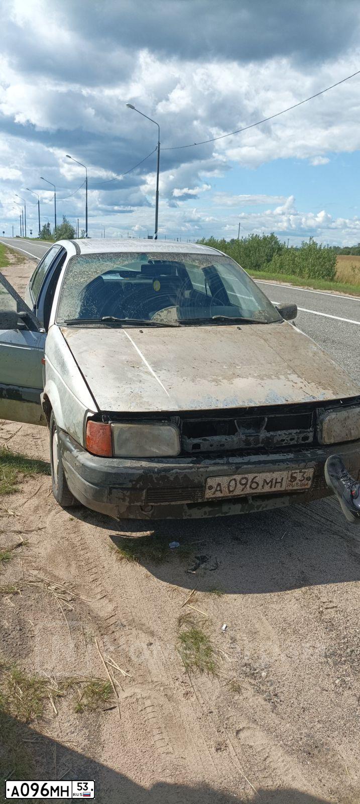 Фото автомобиля LADA 2112 LADA, 2005 — госномер Е210ОК53. Цвет: СЕРЕБРИСТО-БЕЖЕВЫЙ