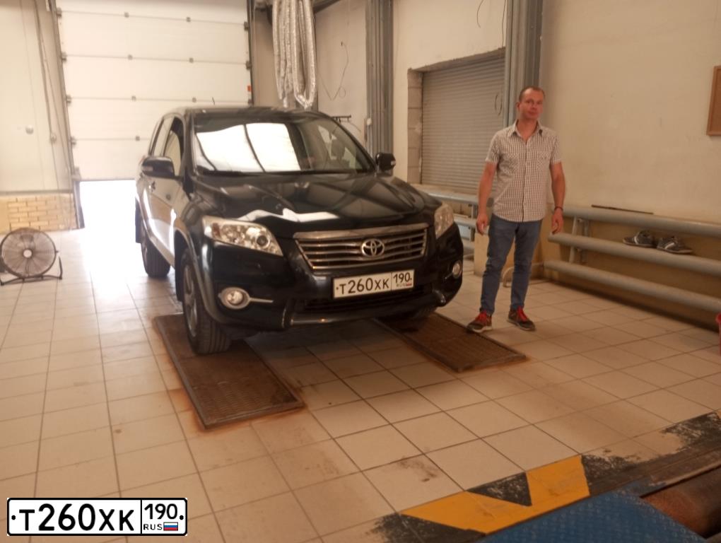 Фото автомобиля TOYOTA RAV4, 2012 — госномер М012АТ550. Цвет: СЕРЫЙ ТЕМНЫЙ