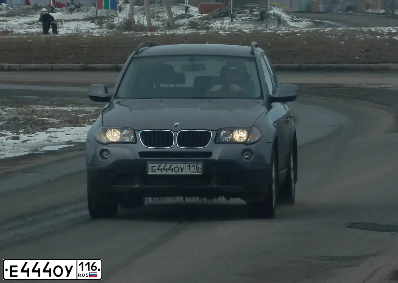 Фото автомобиля ВМW Х3 ХDRIVЕ 2 0D, 2010 — госномер Е444ОУ116. Цвет: СЕРЫЙ