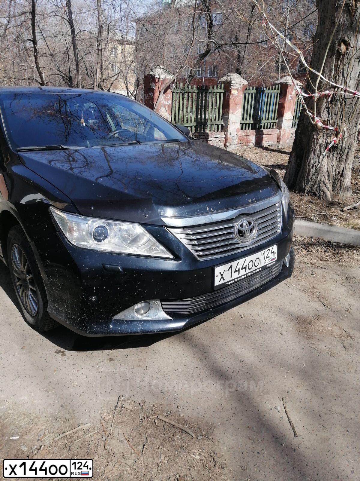 Фото автомобиля TOYOTA CAMRY, 2012 — госномер Т529ВА799. Цвет: ЧЕРНЫЙ