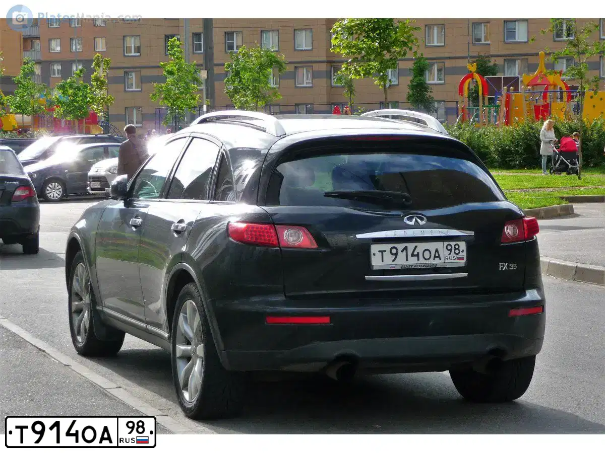 Фото автомобиля INFINITI QX70 /FX/, 2004 — госномер Т914ОА98. Цвет: ЧЕРНЫЙ