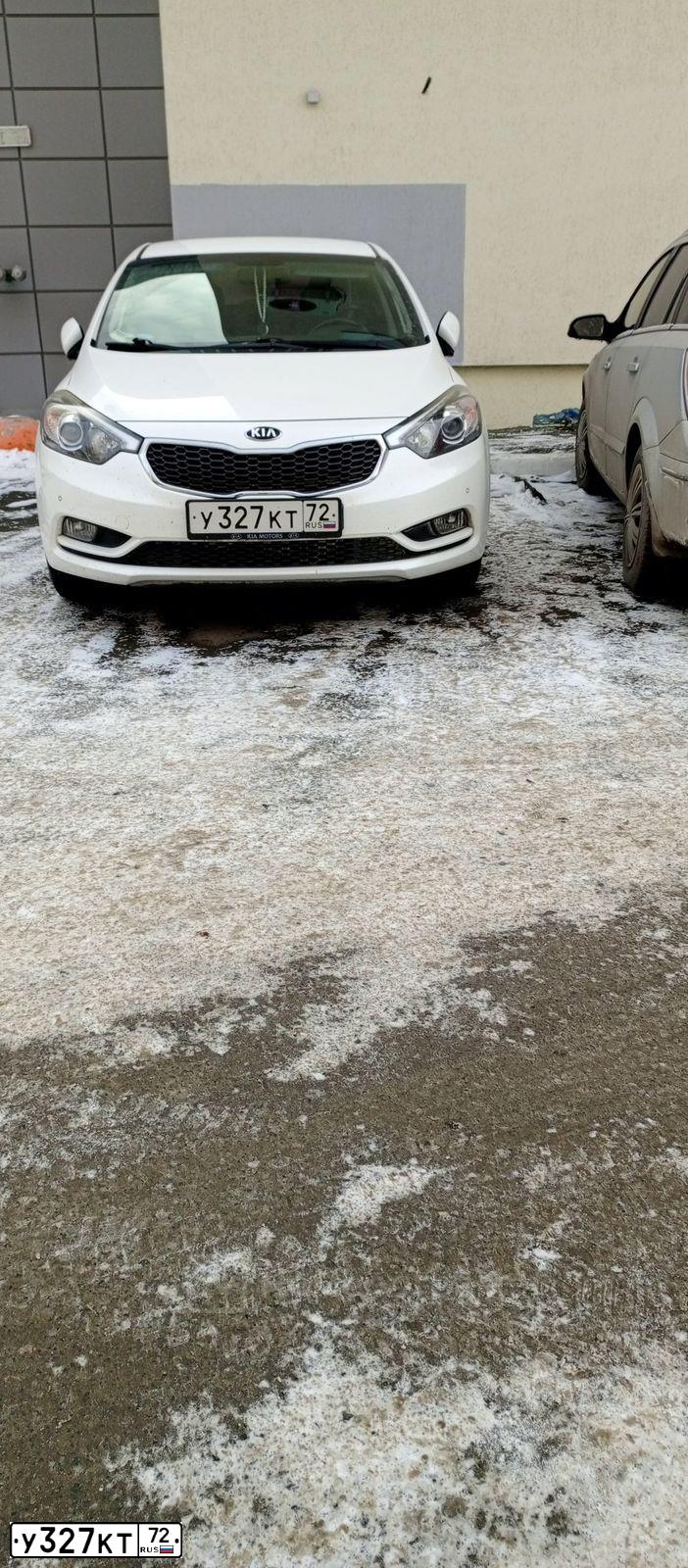 Фото автомобиля KIA CERATO, 2014 — госномер В778ТМ72. Цвет: Белый