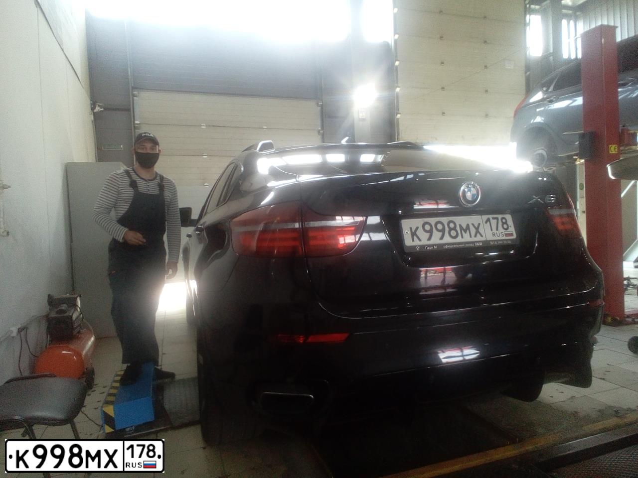 Фото автомобиля BMW X6, 2009 — госномер К998МХ178. Цвет: ЧЕРНЫЙ