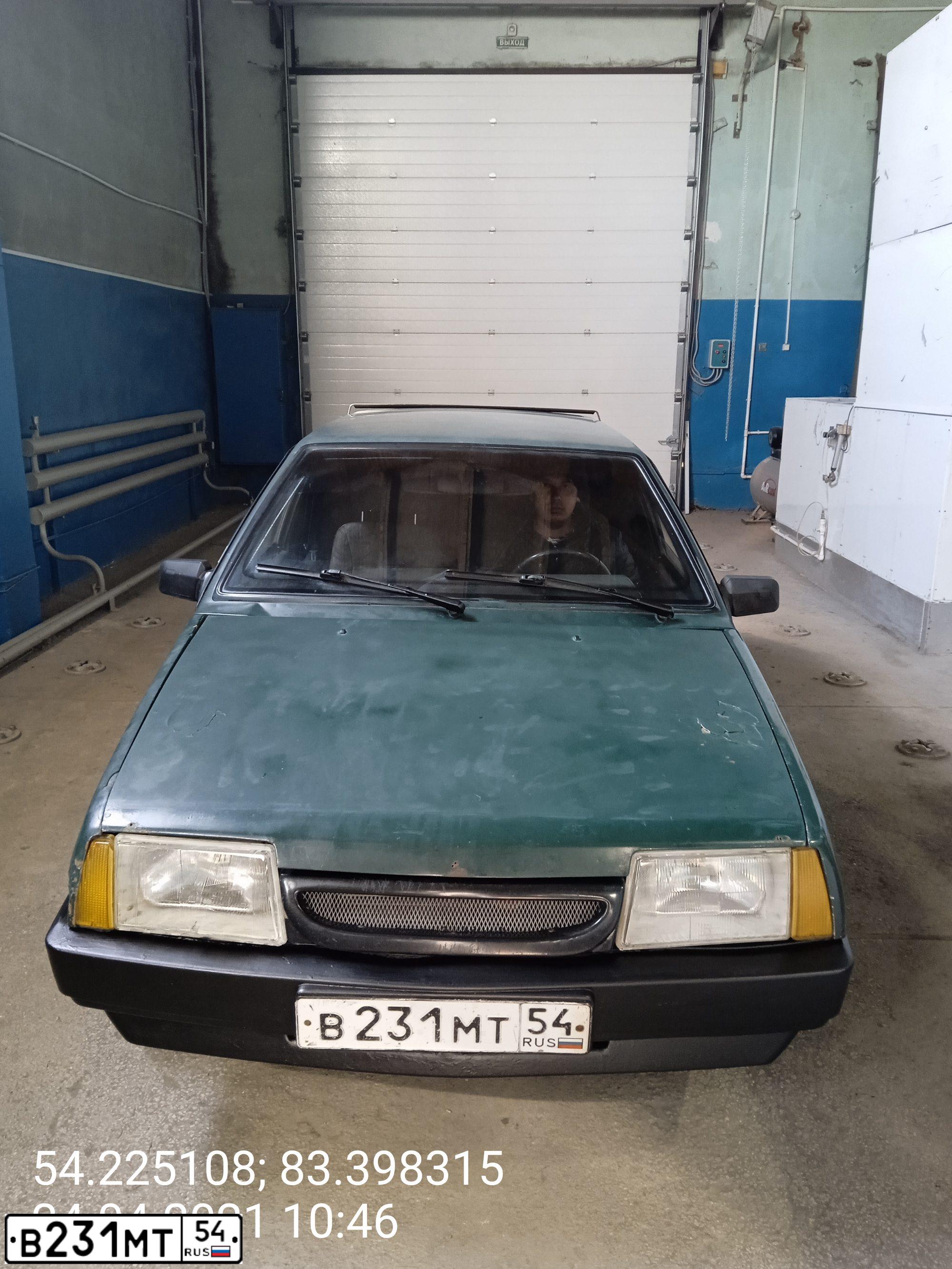 Фото автомобиля LADA 2109 SAMARA, 1998 — госномер Т963РР154. Цвет: ЗЕЛЕНЫЙ