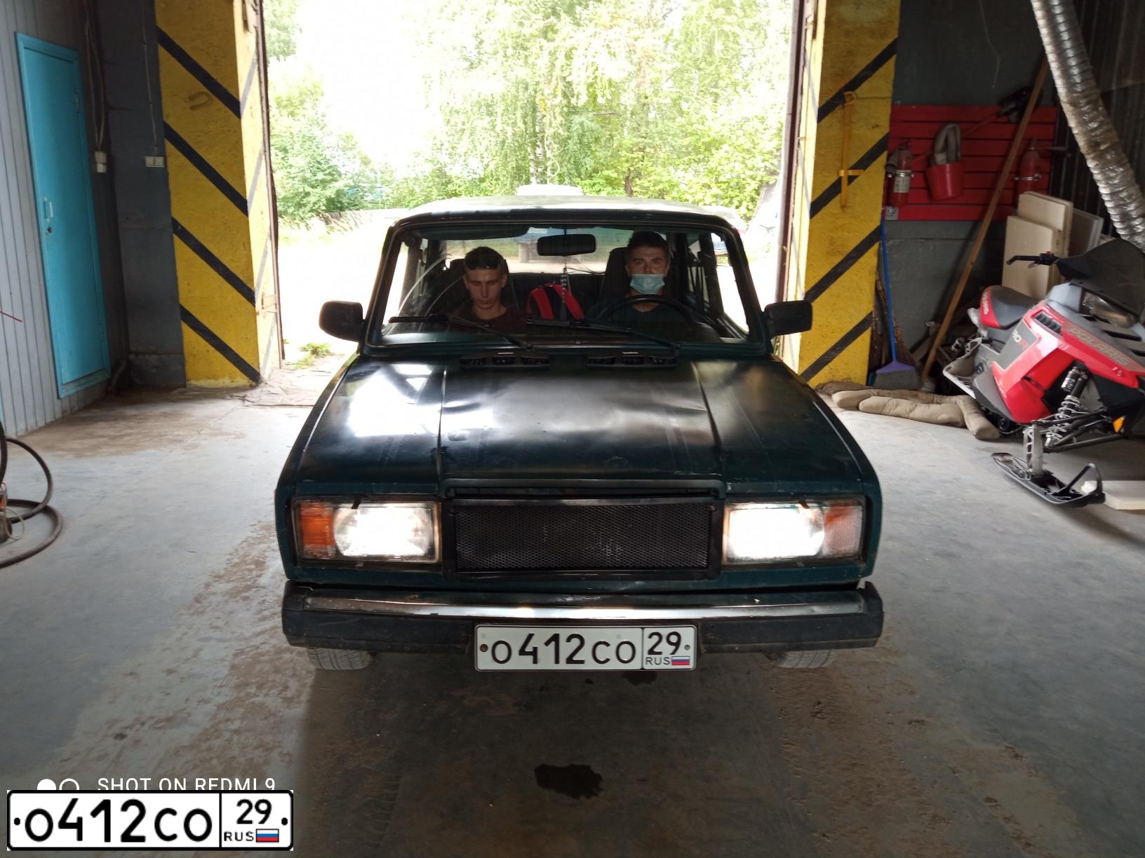 Фото автомобиля LADA 2107, 2003 — госномер О412СО29. Цвет: СИНЕ-ЗЕЛЕНЫЙ
