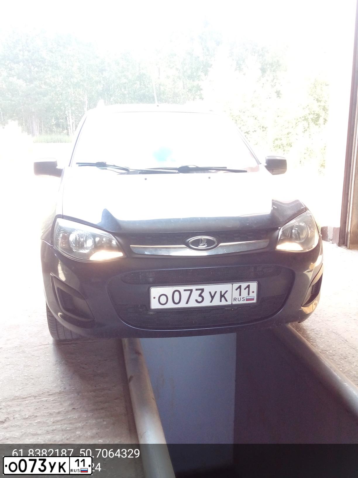 Фото автомобиля LADA 2194 KALINA, 2014 — госномер О073УК11. Цвет: СЕРО-СИНИЙ