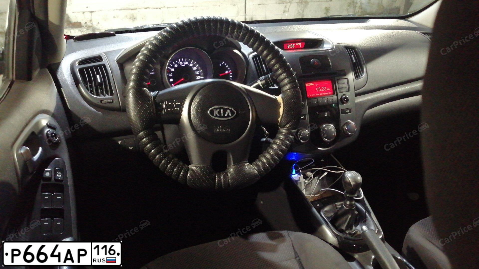 Фото автомобиля KIA CERATO, 2010 — госномер Р664АР116. Цвет: СЕРЫЙ