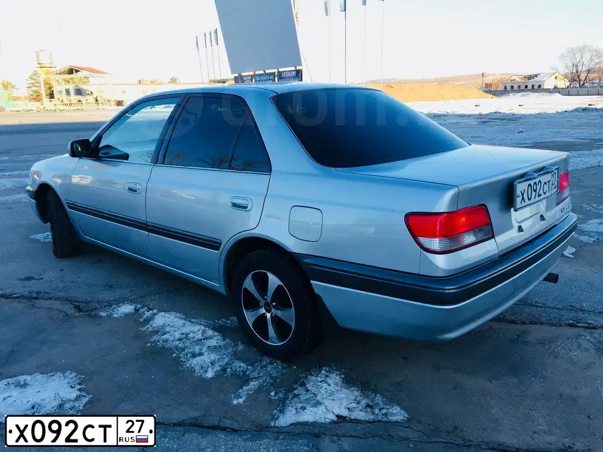 Фото автомобиля TOYOTA CARINA, 1991 — госномер Х092СТ27