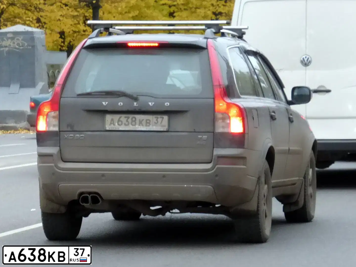 Фото автомобиля VOLVO XC90, 2011 — госномер К043ТЕ21. Цвет: ТЕМНО-СЕРЫЙ