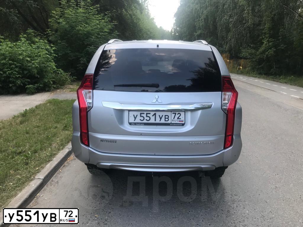 Фото автомобиля CHEVROLET NIVA, 2013 — госномер Р404УТ72. Цвет: Черно-синий металлик