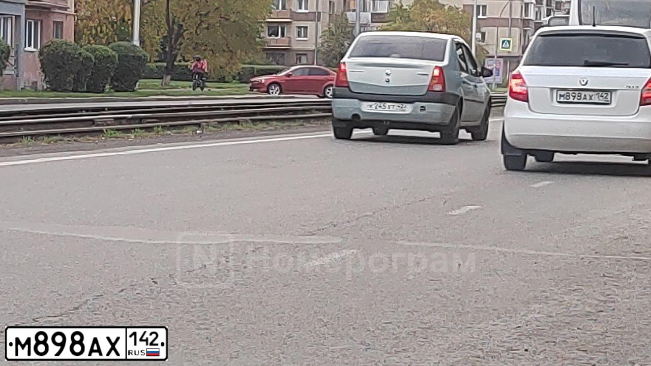 Фото автомобиля SKODA FABIA, 2012 — госномер Х736ОМ142